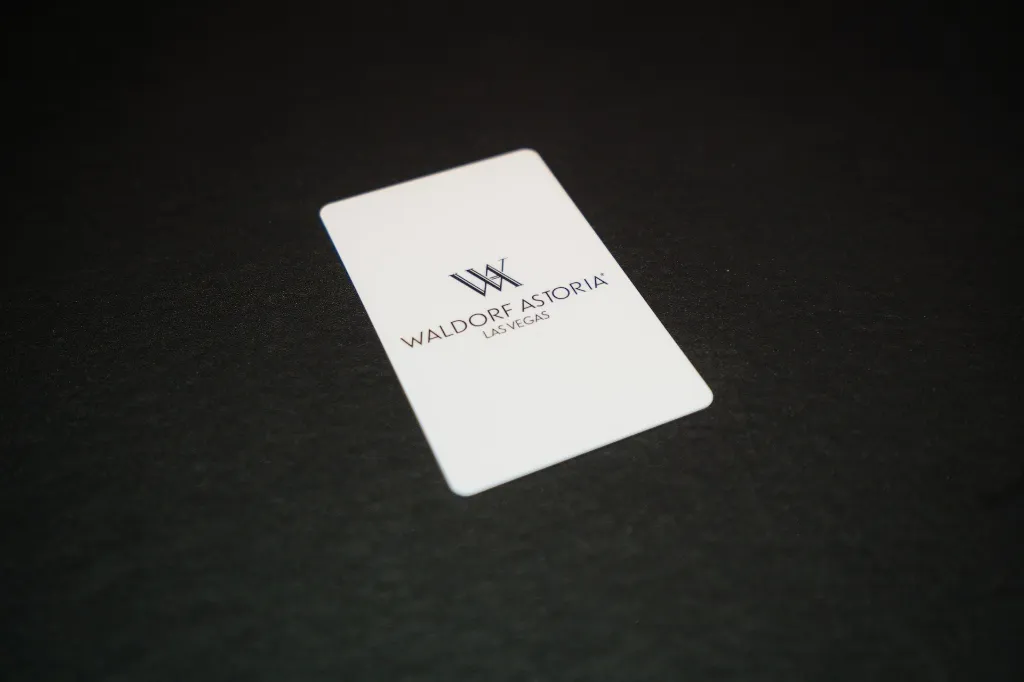 unsplash_7qUdS9eF_3A_metalic business cards.webp