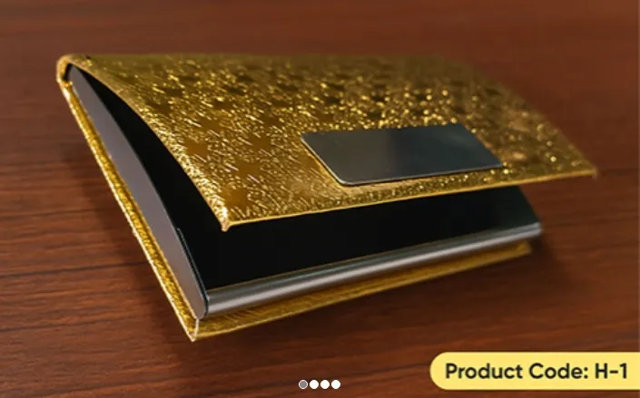 Card Holder Hori1.webp