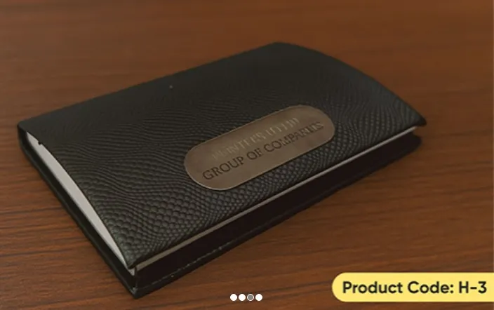 Card Holder Hori3.webp